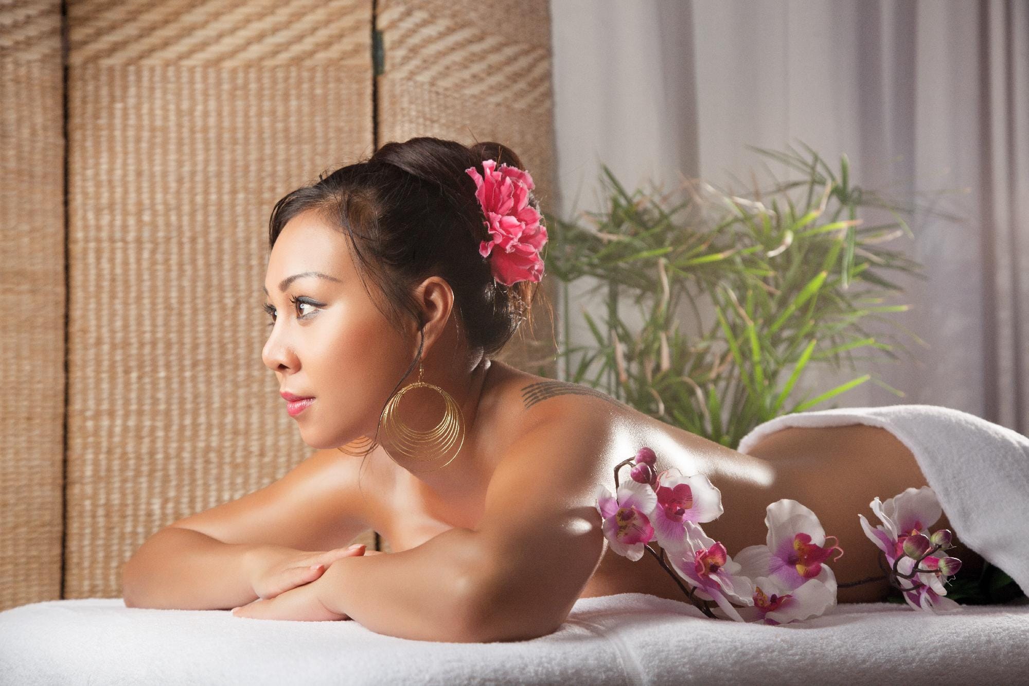 Thai-Ganzkörpermassage im Studio